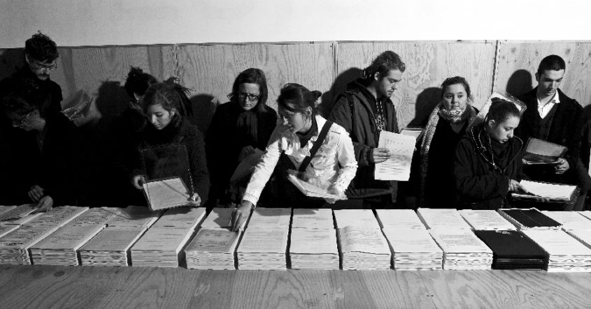 TOOL BOX, vue de l’exposition à la base d’Appui d’Entre-deux, Nantes, 2008