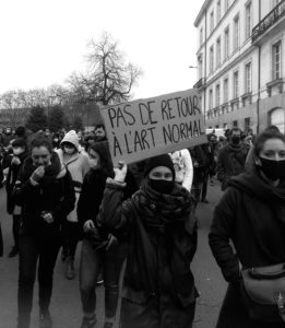 Pendant la manifestation pour la réouverture des lieux culturels à Nantes, le 19 janvier 2021. Photo : Jacques Rivet
